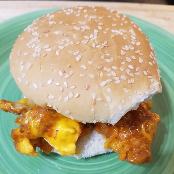 Gerald's Donuts & Burgers - Kickin' chicken sandwich - Donuts Near Me - Chalmette, Louisiana