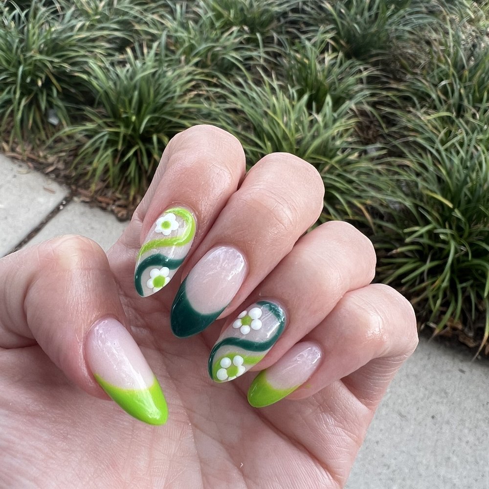 Spring dip mani Spring dip mani