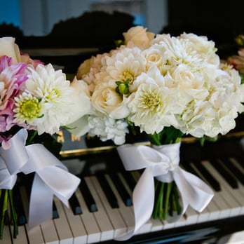 Tesoro - Florists Near Me - Napa, California