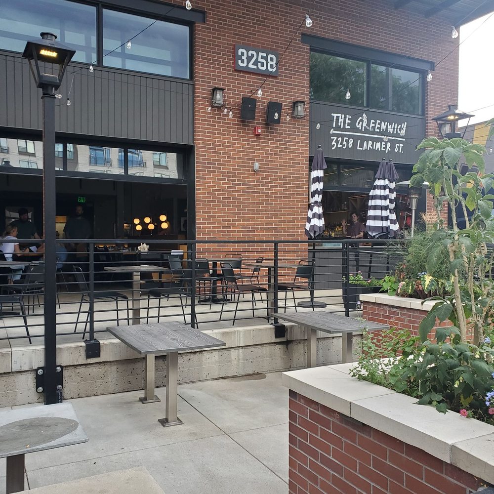 Facade/Patio Facade/Patio