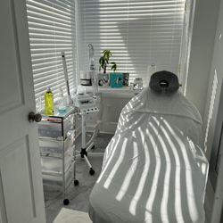 Studio 6 - Facials and waxing