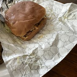Stonewall's BBQ - Pulled Pork sandwich