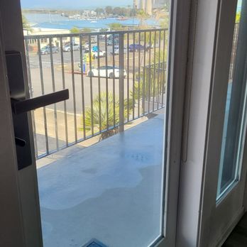 The Landing at Morro Bay - The "balcony" - Hotels Near Me - Morro Bay, California