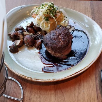 Buckeye Roadhouse - Bacon wrapped Filet mignon - American Near Me - Mill Valley, California