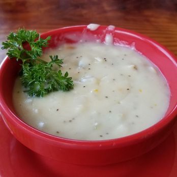 The Lighthouse Grill - Clam chowder DID NOT impress! SKIP IT - American Near Me - Trinidad, California