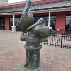 Riverwalk Crossing - Bronze pelican statue