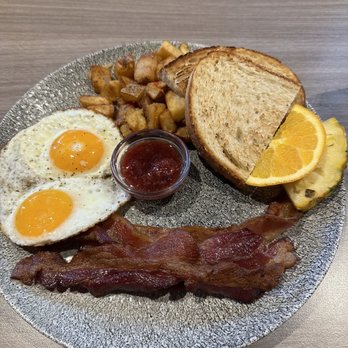 Basalt - Basalt breakfast - New American Near Me - Honolulu, Hawaii Basalt - Basalt breakfast - New American Near Me - Honolulu, Hawaii