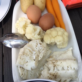 Le Bistrot du Paradou - Vegetables and cod - French Near Me - Le Paradou, 13