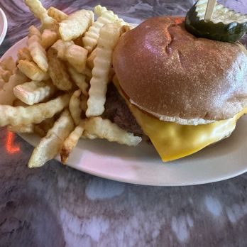 Buster's Place - Burgers Near Me - Murfreesboro, Tennessee