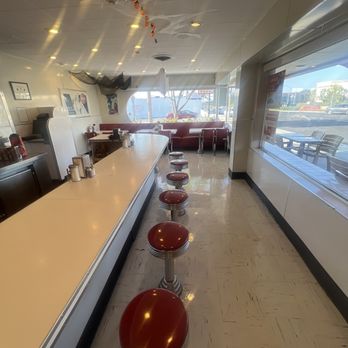 Ruby's Diner - Seating at the counter - Burgers Near Me - Newport Beach, California
