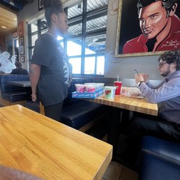 Stranger soliciting and selling cotton candy for $5 while I'm trying to eat my lunch. Ridiculous. Stranger soliciting and selling cotton candy for $5 while I'm trying to eat my lunch. Ridiculous.