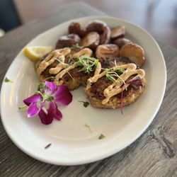 Riviera Bar and Grill - Crab cakes