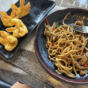 King Noodle Asian Restaurant - Asian Fusion Near Me - Temple, Texas