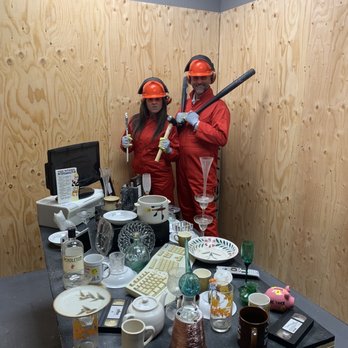 Smashin' Good Time - Suited up and ready to SMASH!! - Axe Throwing Near Me - Sparks, Nevada Smashin' Good Time - Suited up and ready to SMASH!! - Axe Throwing Near Me - Sparks, Nevada