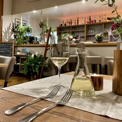 Restaurant Zum Anglersee im Fischerheim - Schlichte und gemütliche Einrichtung
