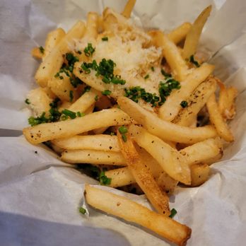 Earls Kitchen + Bar - Fries - New American Near Me - Bellevue, Washington Earls Kitchen + Bar - Fries - New American Near Me - Bellevue, Washington