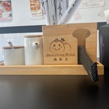 Dumpling King - Table décor and utensils - Dim Sum Near Me - Pembroke Pines, Florida