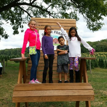 Gaver Farm - Big chair at Gaver Farm - Pick Your Own Farms Near Me - Mount Airy, Maryland Gaver Farm - Big chair at Gaver Farm - Pick Your Own Farms Near Me - Mount Airy, Maryland