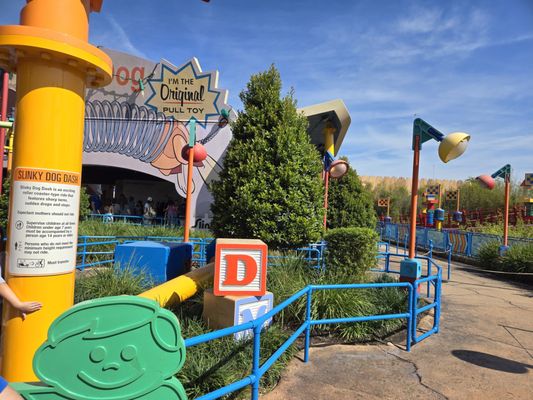 Slinky Dog Dash by null