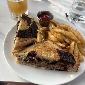Poppy & Seed - Patty Melt - American Near Me - Anaheim, California Poppy & Seed - Patty Melt - American Near Me - Anaheim, California