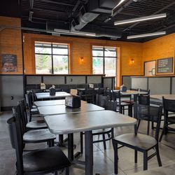 BurgerFi - Inside dining