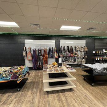 MOODY VAPE AND SMOKE SHOP - Updated May 2026 - Request Information - 219  Draper St, Washington Court House, Ohio - Vape Shops - Phone Number