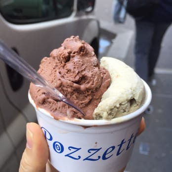 Pozzetto - Gianduja and Pistachio gelato - Coffee & Tea Near Me - Paris, 75 Pozzetto - Gianduja and Pistachio gelato - Coffee & Tea Near Me - Paris, 75