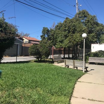 Bayview Apartments - Nice area to sit and chat with my amigas:) - Apartments Near Me - San Mateo, California Bayview Apartments - Nice area to sit and chat with my amigas:) - Apartments Near Me - San Mateo, California