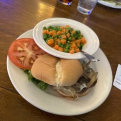 Ole Wolfhound Pub - Newcastle with peas and carrots