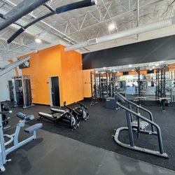 Iron 24 Fitness + Recovery