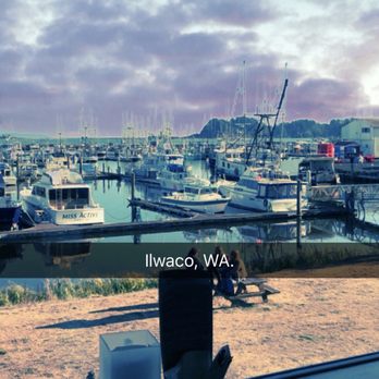 Salt Pub - New American Near Me - Ilwaco, Washington