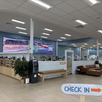 Hi Tide Dispensary - View when walking in. - Head Shops Near Me - Ocean City, Maryland