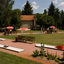 Erlebnisbahn Zossen-Mellensee - 18-Loch-Minigolfanlage am Erlebnisbahnhof Mellensee.