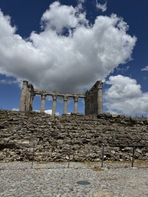Roman Temple of Évora by null