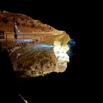 Meramec Caverns - Tours Near Me - Sullivan, Missouri Meramec Caverns - Tours Near Me - Sullivan, Missouri