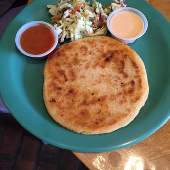 El Callejon - New pork with green chili - Salvadoran Near Me - Golden, Colorado El Callejon - New pork with green chili - Salvadoran Near Me - Golden, Colorado