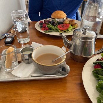 Dish Bistro - Earl Grey Tea - Burgers Near Me - Mammoth Lakes, California