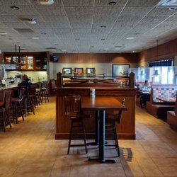 Red Lobster - Bar area.