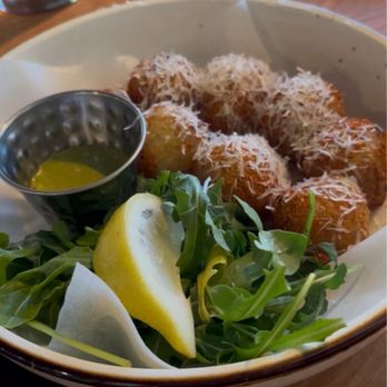 Centro Cali Brewing - Potato appetizer - Breweries Near Me - Bakersfield, California