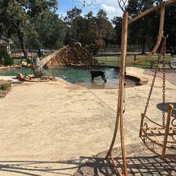 Decker Prairie Pet Resort - Pet Boarding Near Me - Magnolia, Texas