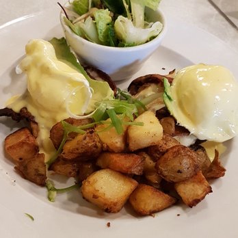 Lady Marmalade - Bacon, brie and avo Benedict - Breakfast & Brunch Near Me - Toronto, Ontario