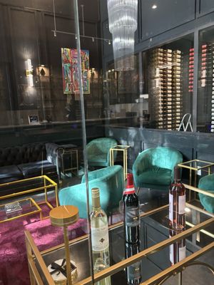 Pur Noire Urban Wineries by null