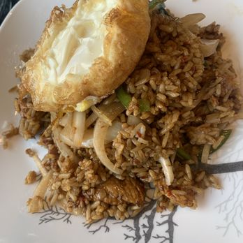 Boon Chu Thai Place - Spicy Thai Chicken Fry Rice - Thai Near Me - Elmhurst, New York