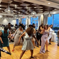 Garyoke Time - Do you have a wedding reception that you really want to get rockin? give me a call..