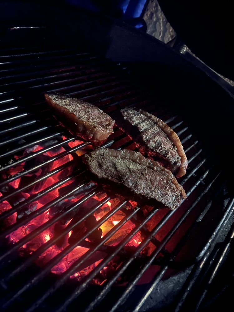 El Asado Meat Market Logo