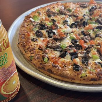 Aloha Platez & Shave Ice - 'iolani (Veggie) - Pizza Near Me - Gardena, California Aloha Platez & Shave Ice - 'iolani (Veggie) - Pizza Near Me - Gardena, California