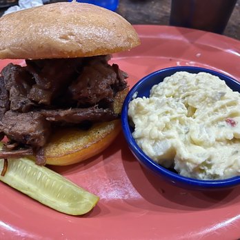 The Blu Pig - Burnt Ends Sandwich, the best - Barbeque Near Me - Moab, Utah