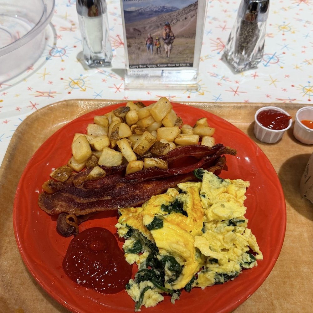 Canyon Eatery - Breakfast - scrambled eggs, bacon & potatoes - Breakfast & Brunch Near Me - Yellowstone National Park, Wyoming Canyon Eatery - Breakfast - scrambled eggs, bacon & potatoes - Breakfast & Brunch Near Me - Yellowstone National Park, Wyoming