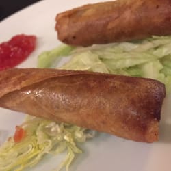 La Terraza De Manolo Y Carmen - Rollitos, la tapa de este año
