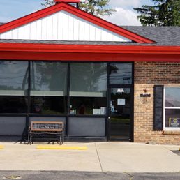 Exterior photo of Sherwood Automotive - Columbus, Wisconsin Exterior photo of Sherwood Automotive - Columbus, Wisconsin